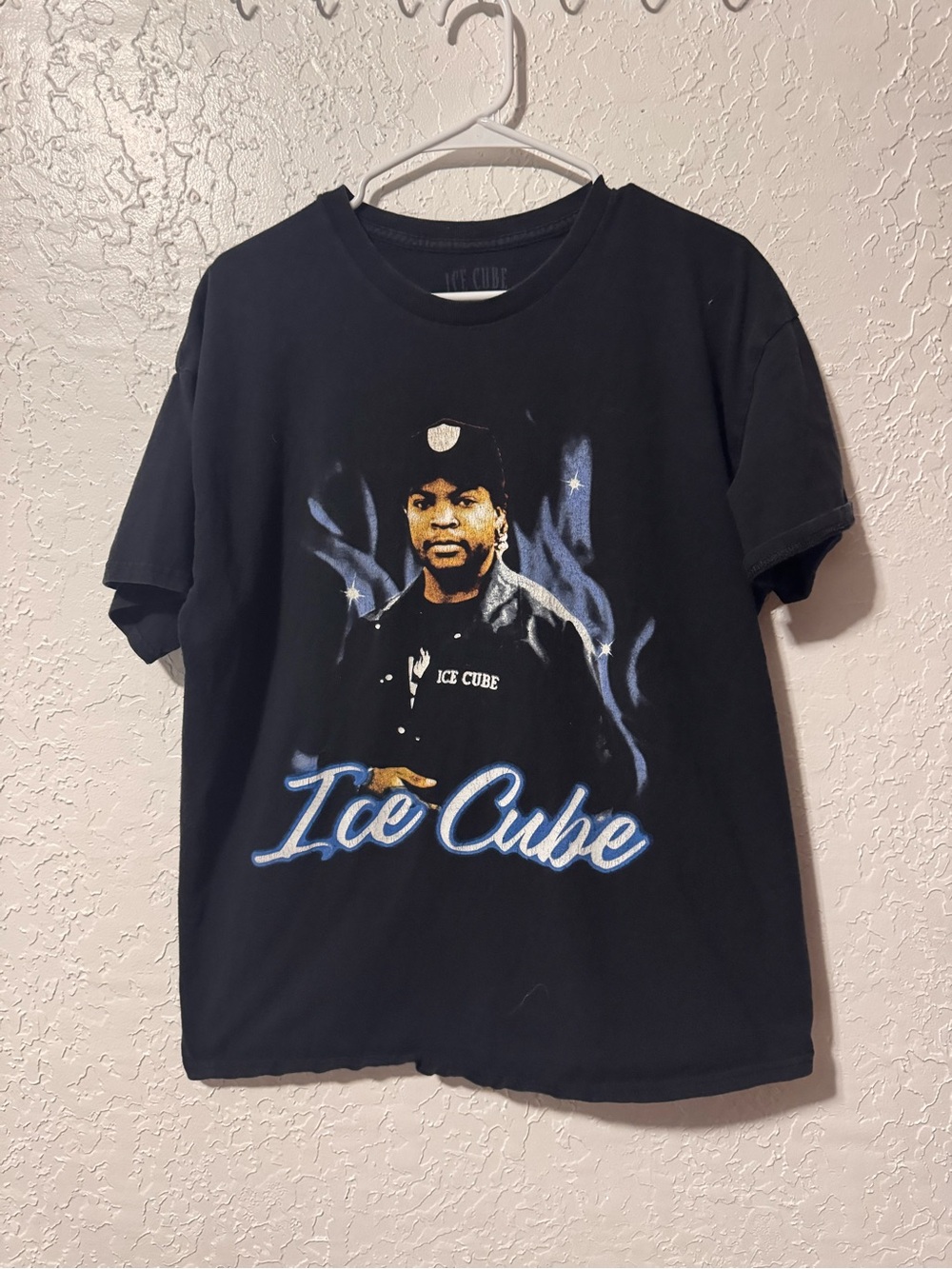 Ice Cube Men's Blue Flames Graphic Print Tee Short Sleeve 
Mens size XL